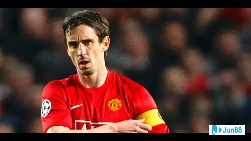 Gary Neville phân tích thủ môn MU trong một buổi thảo luận Gary Neville phân tích thủ môn MU trong một buổi thảo luận