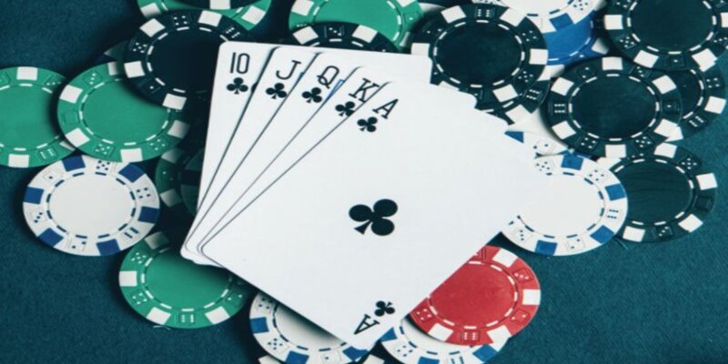 Cách chia bài 3 phỏm cùng bí kíp đánh phỏm gian lận mới nhất 4 phom 9 la